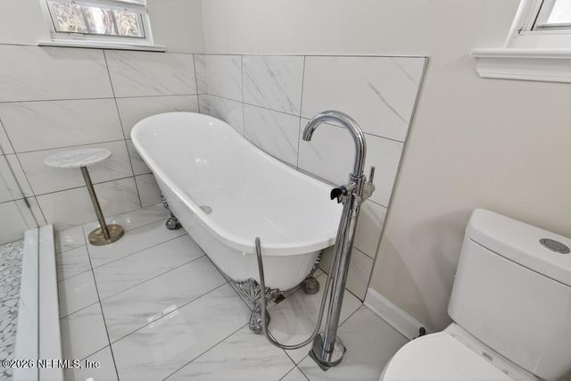 4266 HILLWOOD Road, Jacksonville, FL 32223