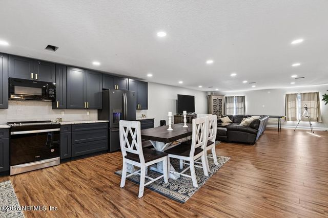 4266 HILLWOOD Road, Jacksonville, FL 32223