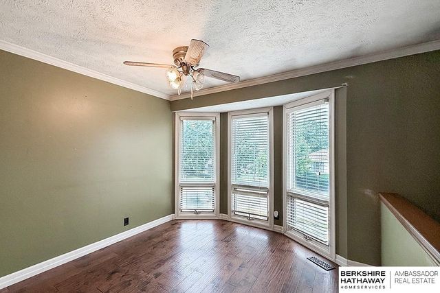 6005 N 109th Street, Omaha, NE 68164