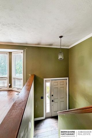 6005 N 109th Street, Omaha, NE 68164