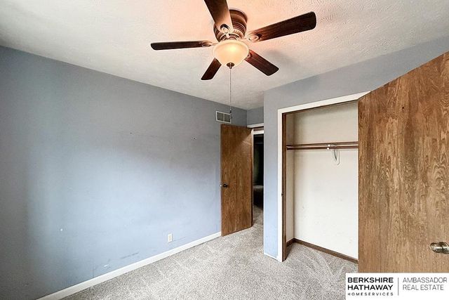 6005 N 109th Street, Omaha, NE 68164