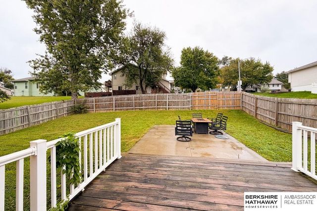 6005 N 109th Street, Omaha, NE 68164