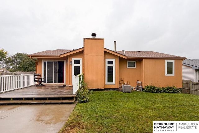 6005 N 109th Street, Omaha, NE 68164
