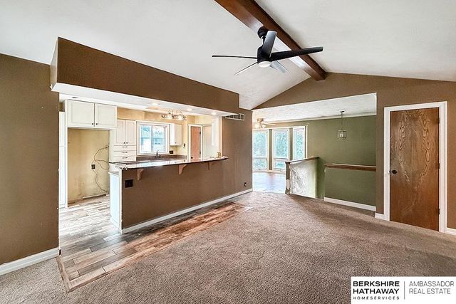 6005 N 109th Street, Omaha, NE 68164