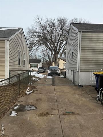 9720 Lilly Jean Drive, St Louis, MO 63134