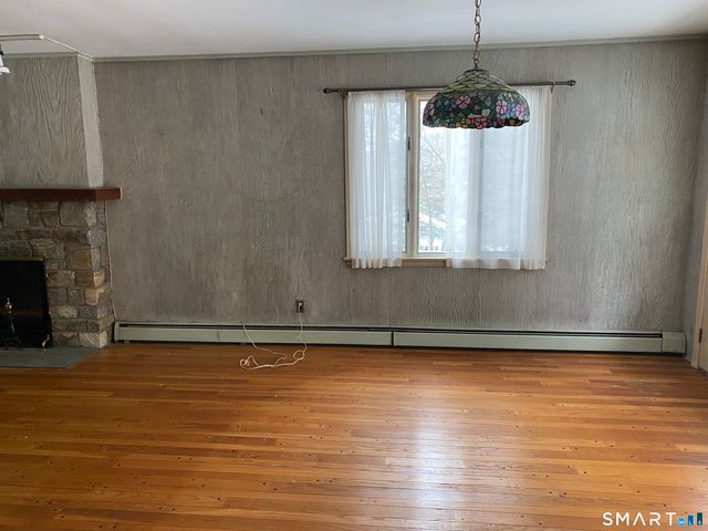 17 Mauweehoo Hill, Sherman, CT 06784