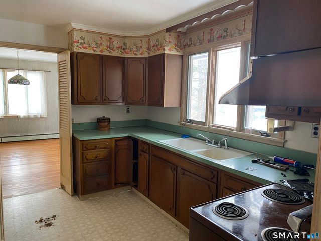 17 Mauweehoo Hill, Sherman, CT 06784