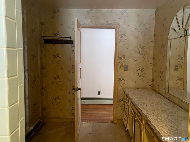 17 Mauweehoo Hill, Sherman, CT 06784