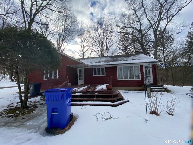 17 Mauweehoo Hill, Sherman, CT 06784