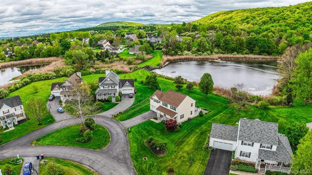 37 W Deer Trail, Pawling, NY 12564