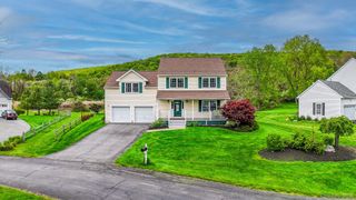 37 W Deer Trail, Pawling, NY 12564