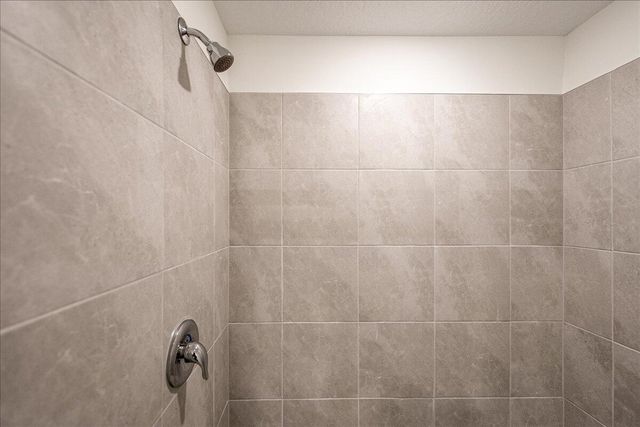 6205 NW Sweetwood Drive, Port St. Lucie, Port St Lucie, FL 34987