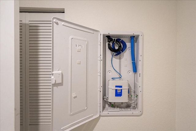 6205 NW Sweetwood Drive, Port St. Lucie, Port St Lucie, FL 34987