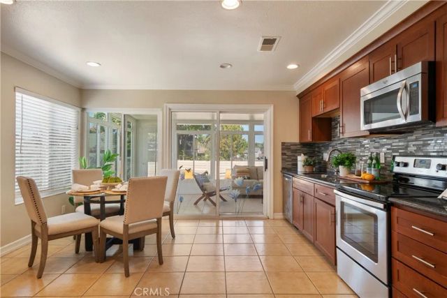 14541 Countrywood, Irvine, CA 92604