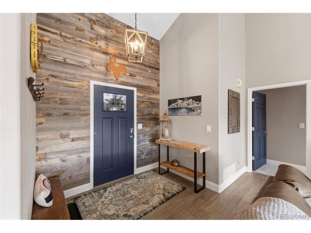 245 E Coyote Ct, Silverthorne, CO 80498