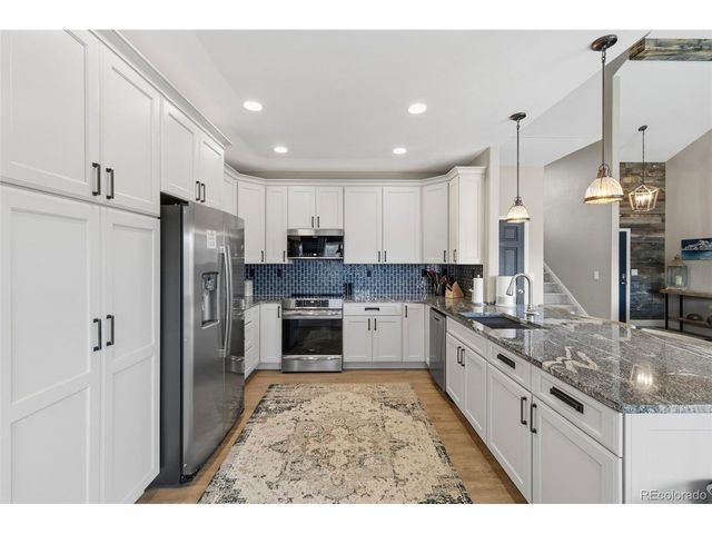 245 E Coyote Ct, Silverthorne, CO 80498