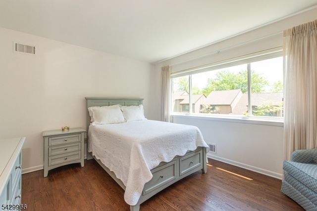 2 Spruce Ln, Harding Twp., NJ 07960