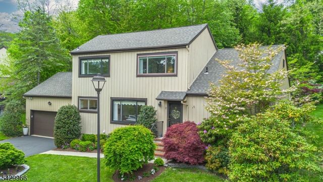 2 Spruce Ln, Harding Twp., NJ 07960