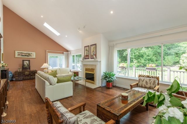 2 Spruce Ln, Harding Twp., NJ 07960