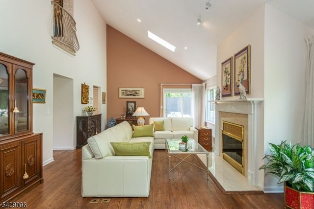 2 Spruce Ln, Harding Twp., NJ 07960