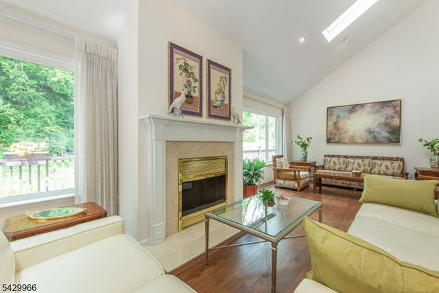 2 Spruce Ln, Harding Twp., NJ 07960