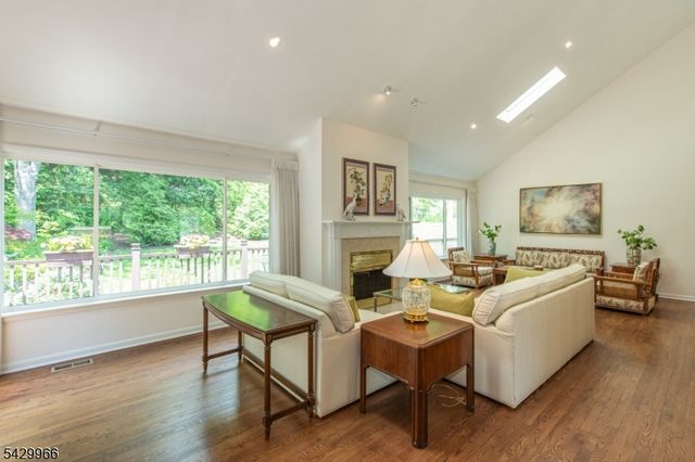2 Spruce Ln, Harding Twp., NJ 07960
