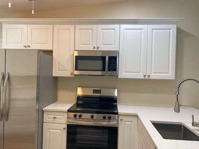 5085 Bottlebrush Street, Delray Beach, FL 33484