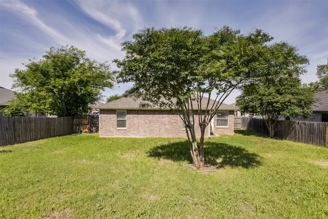 1322 Indian Wells Trail, Midlothian, TX 76065