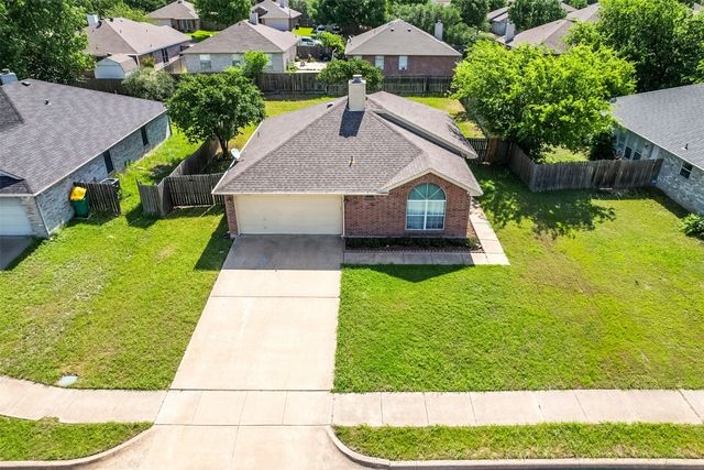 1322 Indian Wells Trail, Midlothian, TX 76065
