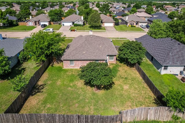 1322 Indian Wells Trail, Midlothian, TX 76065