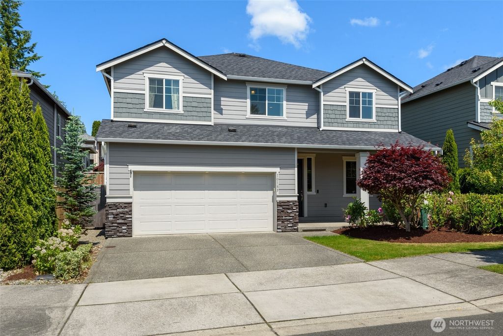 10185 33rd Place NE, Lake Stevens, WA 98258