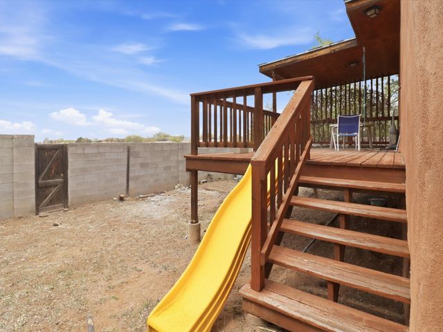2042 Calle Lorca, Santa Fe, NM 87505