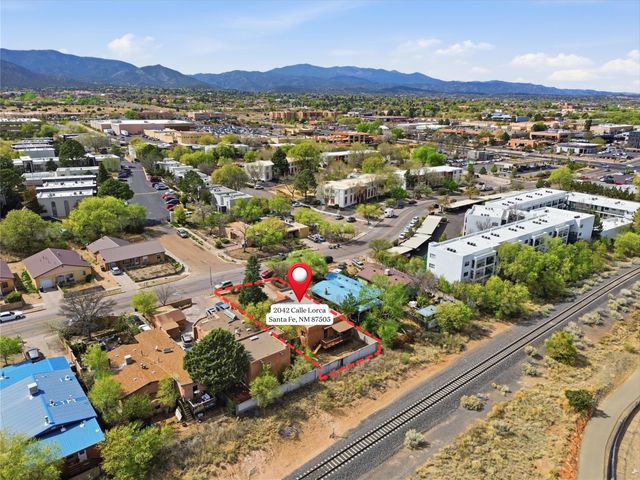 2042 Calle Lorca, Santa Fe, NM 87505