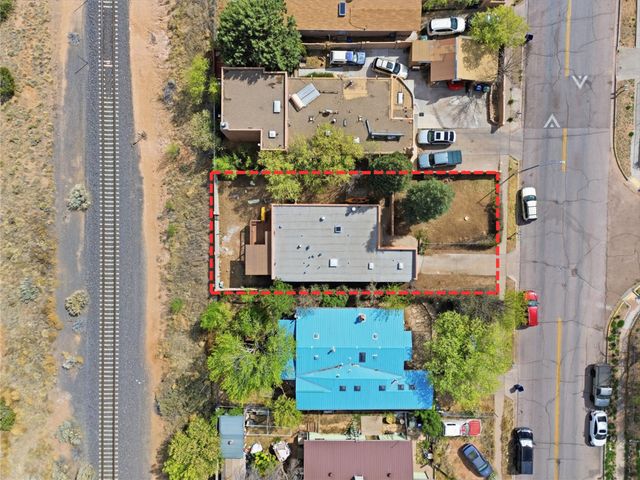 2042 Calle Lorca, Santa Fe, NM 87505