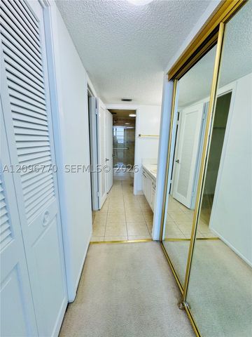 18011 Biscayne Blvd 1003, Aventura, FL 33160