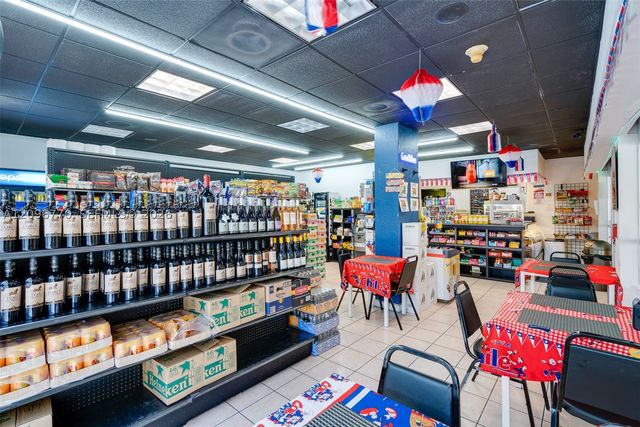18011 Biscayne Blvd 1003, Aventura, FL 33160