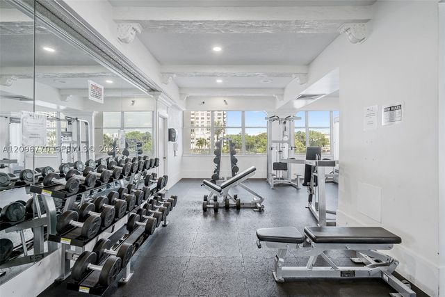 18011 Biscayne Blvd 1003, Aventura, FL 33160