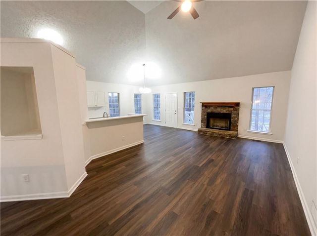 1754 Silverdale Lane, Lithia Springs, GA 30122