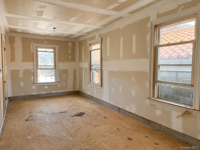 1841 124th Street, College Point, NY 11356