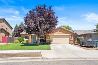 212 N Casablanca Street, Visalia, CA 93292