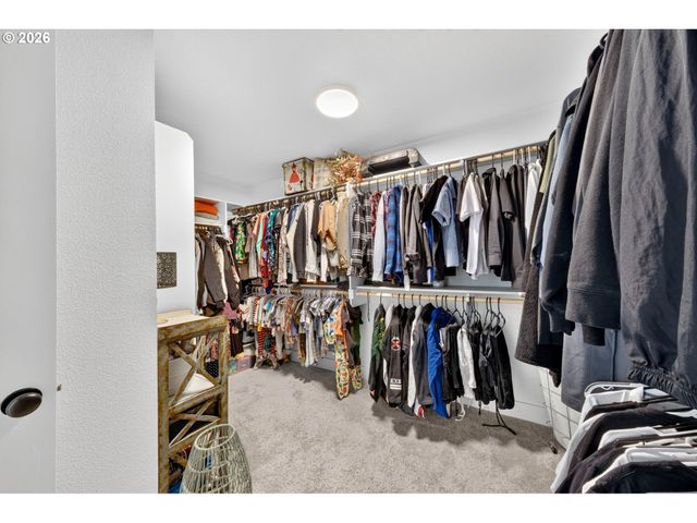 16130 Se BRIDGE CREEK Ct, Happy Valley, OR 97015