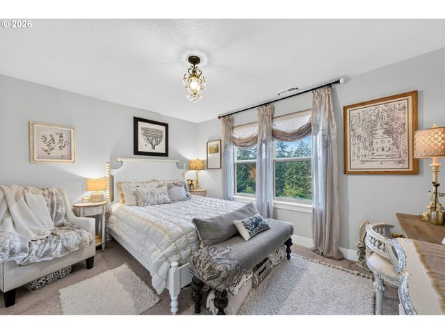 16130 Se BRIDGE CREEK Ct, Happy Valley, OR 97015