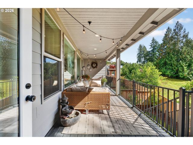 16130 Se BRIDGE CREEK Ct, Happy Valley, OR 97015