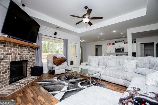 143 Springwood Drive, Carrollton, GA 30117
