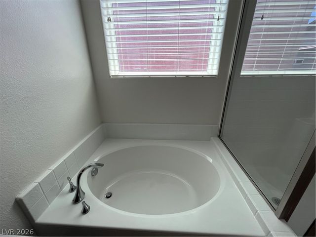 6202 Yankee Spring Street, Las Vegas, NV 89122