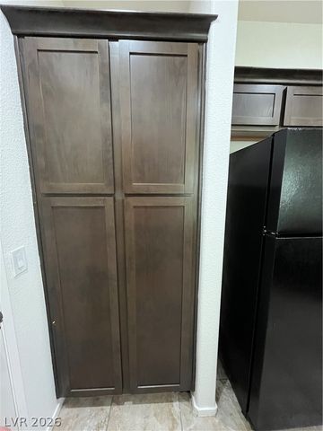 6202 Yankee Spring Street, Las Vegas, NV 89122