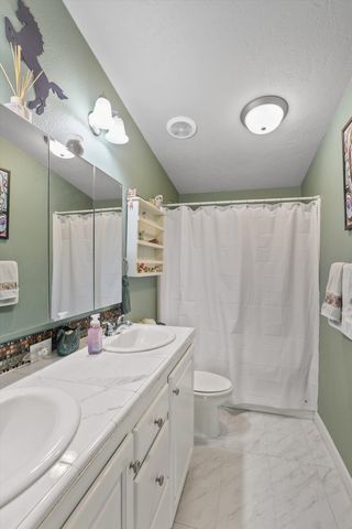 17615 S Robinette Dr, Cheney, WA 99004
