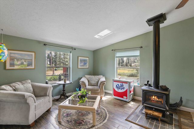 17615 S Robinette Dr, Cheney, WA 99004
