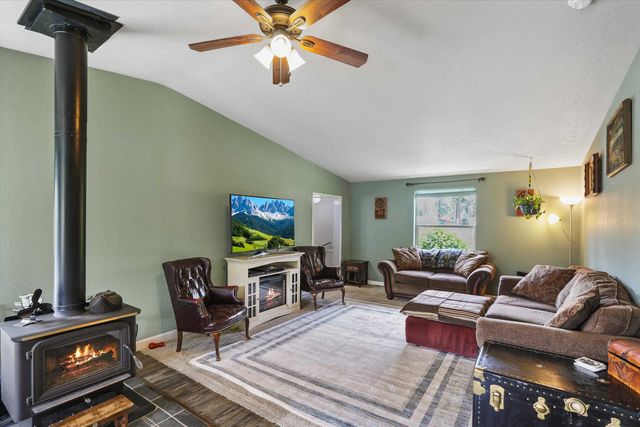 17615 S Robinette Dr, Cheney, WA 99004