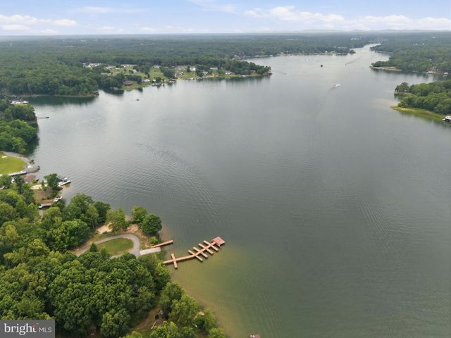 184 ANNA COVES CT, Mineral, VA 23117